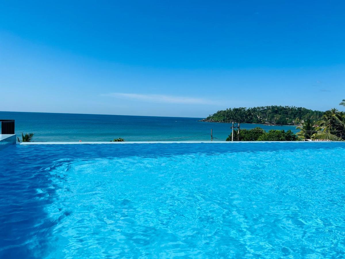 One World Hotel