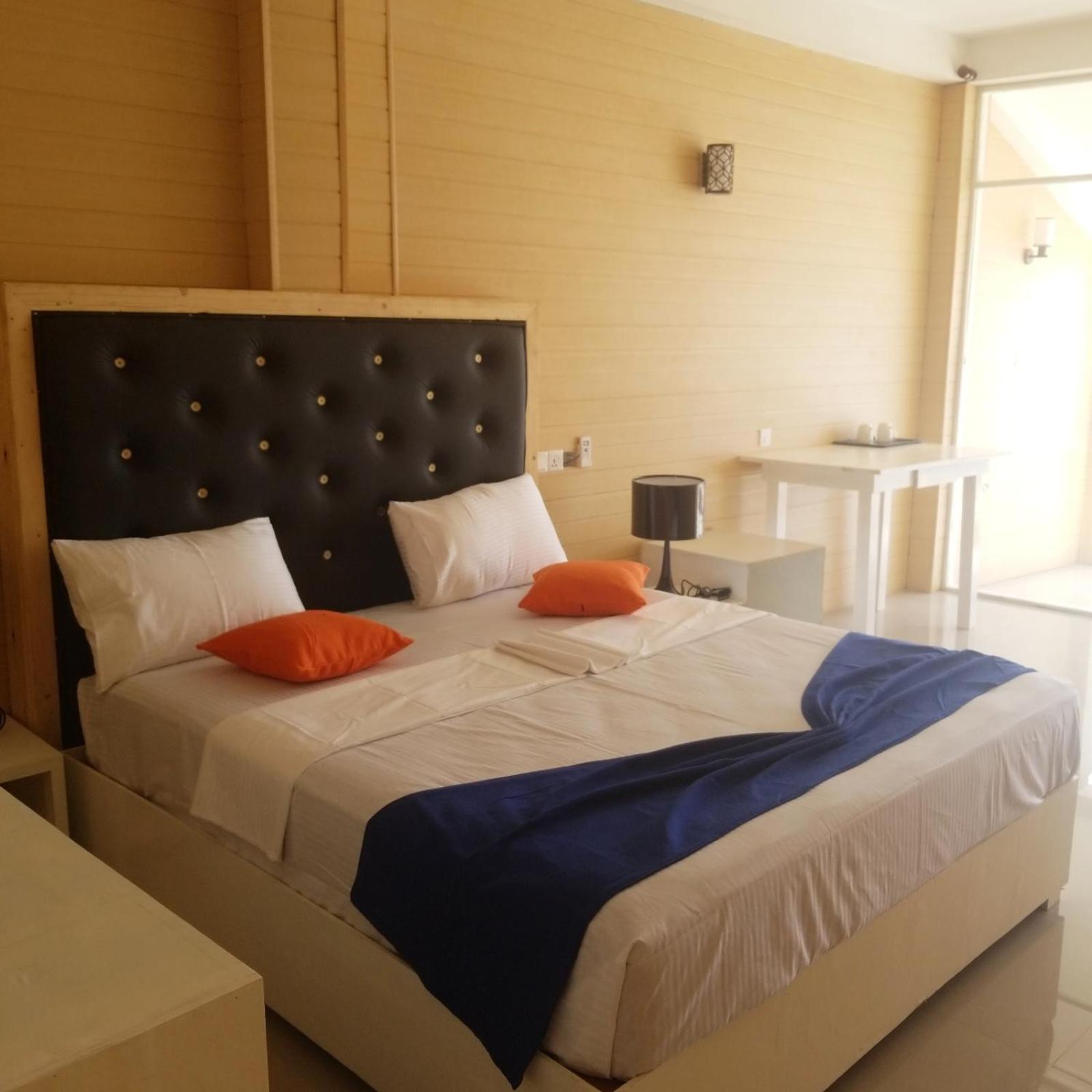 Hotel One World
