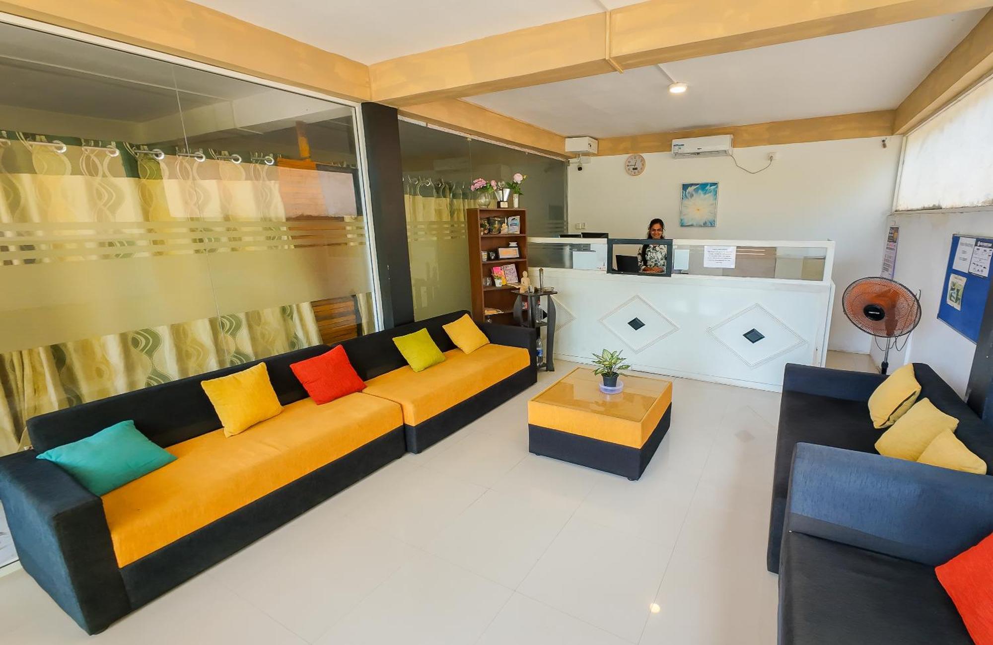 One World Hotel 3*